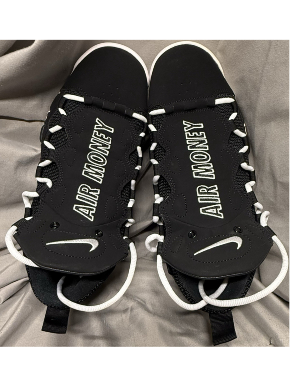 Size 9- Mens Nike Air More Money Black White AJ2998-001 With OG BOX
